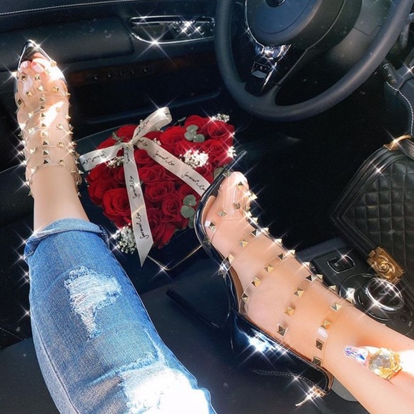 Black pointed studded heel - Picture 4 of 6